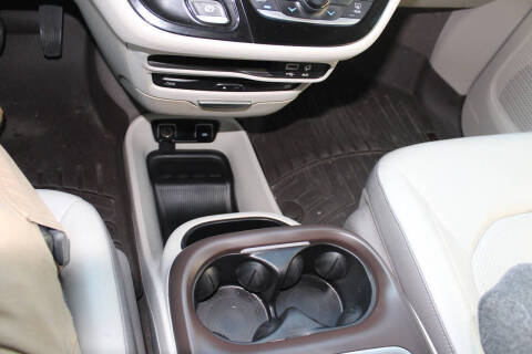 2018 Chrysler Pacifica Touring L Plus