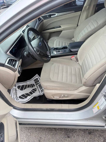 2018 Ford Fusion SE