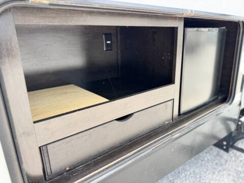 2017 Grand Design RV Imagine