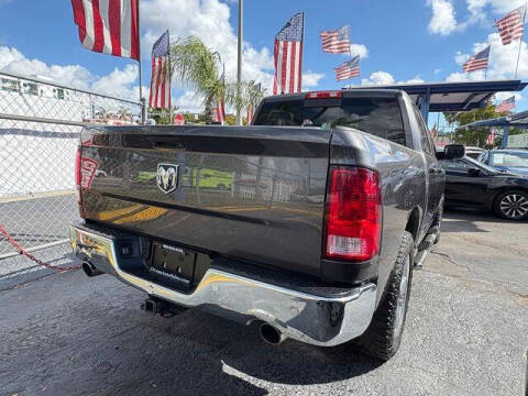 2018 RAM 1500 SLT