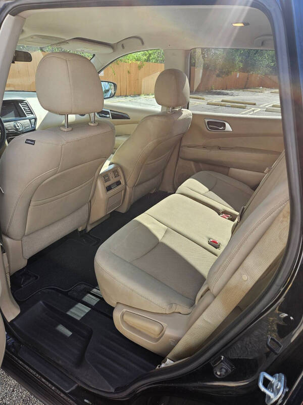 2017 Nissan Pathfinder S