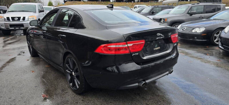 2017 Jaguar XE 35t R-Sport