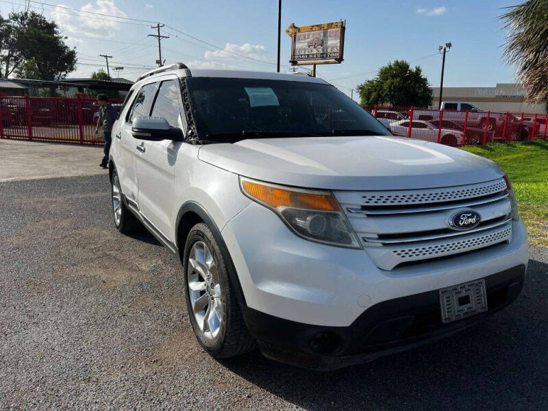 2011 Ford Explorer Limited's photo