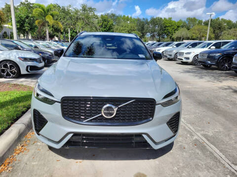 2024 Volvo XC60 B5 Plus Dark Theme
