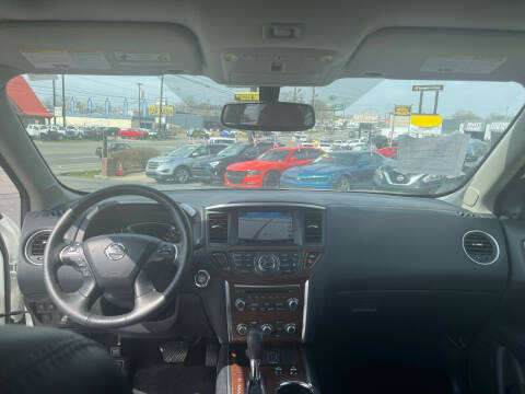 2020 Nissan Pathfinder Platinum