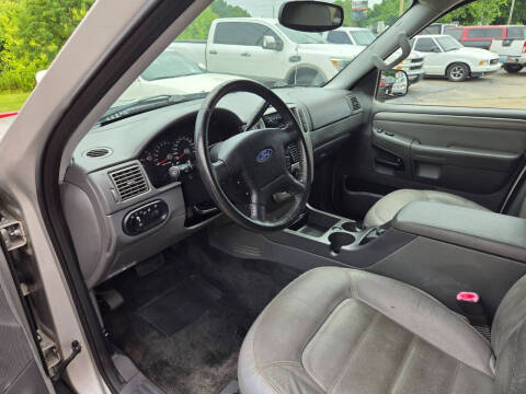 2005 Ford Explorer XLT