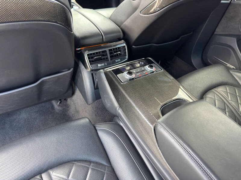 2017 Audi S8 plus 4.0T quattro