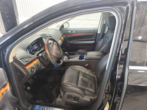 2017 Lincoln MKT Elite