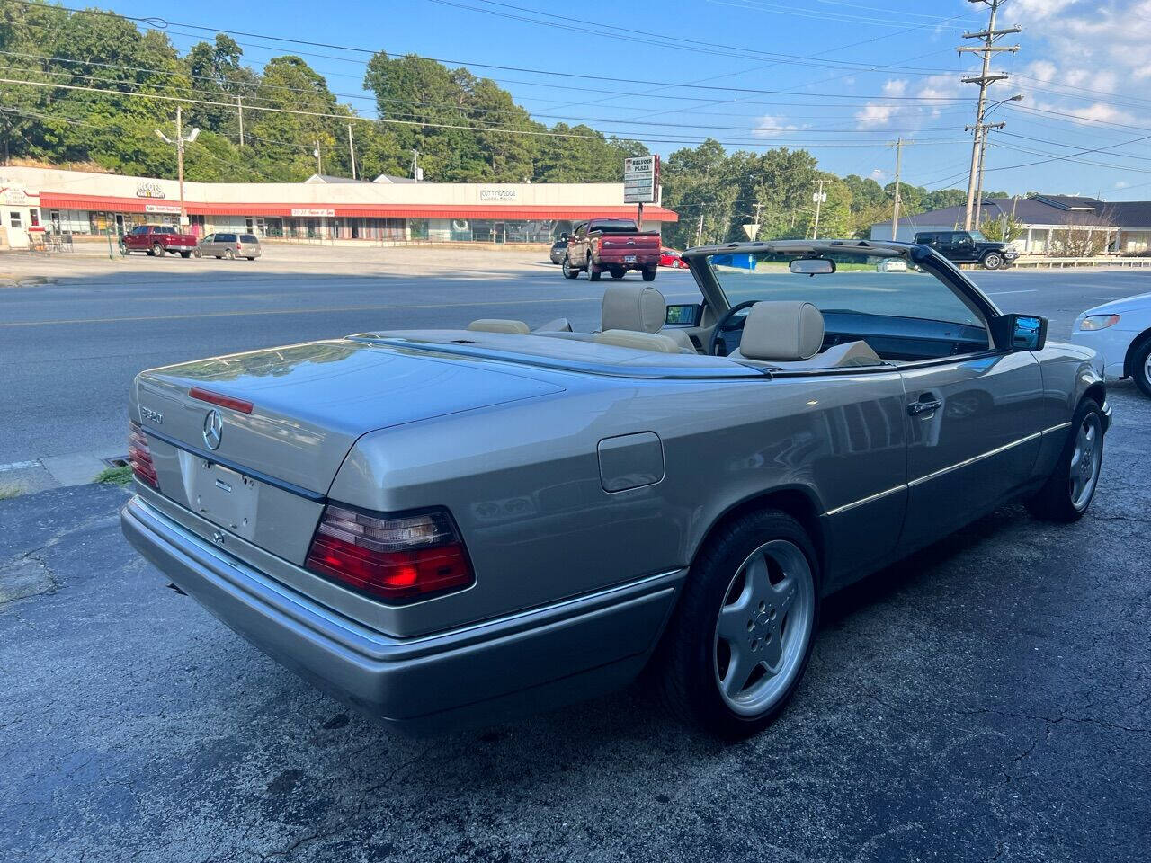 Champagne 1995 Mercedes-Benz E-Class E 320 Convertible E 320 2dr Convertible 2