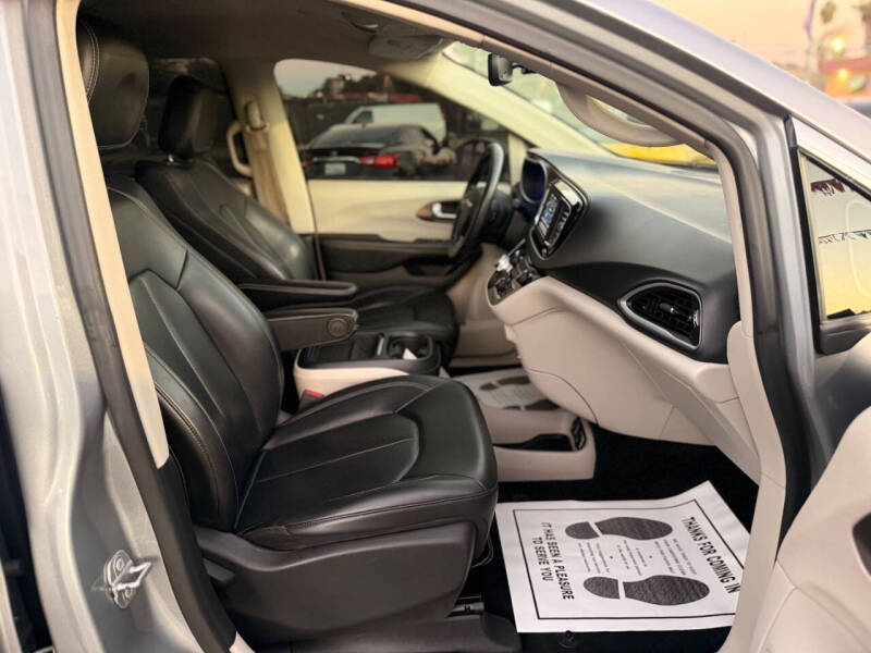 2021 Chrysler Voyager LXi