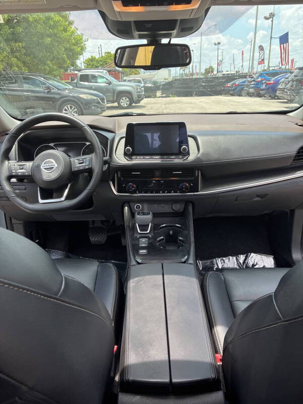 2021 Nissan Rogue SL
