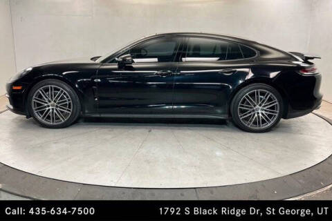 2017 Porsche Panamera 4