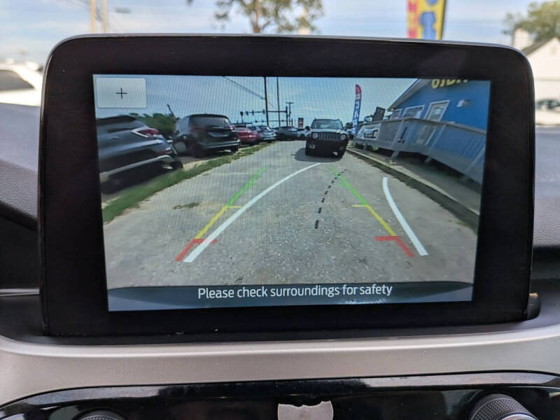 2020 Ford Escape SE