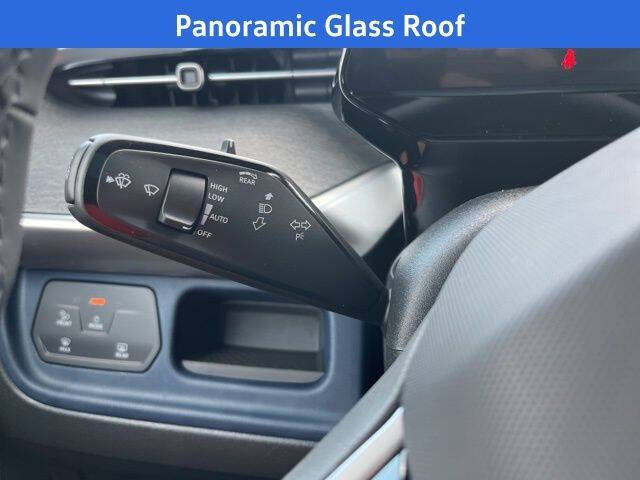 2025 Volkswagen ID. Buzz Pro S Plus