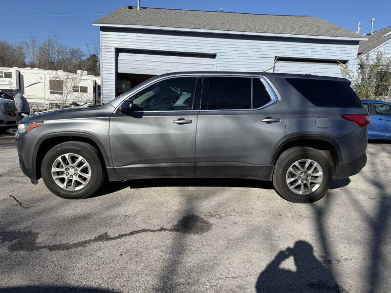 2020 Chevrolet Traverse LS's photo