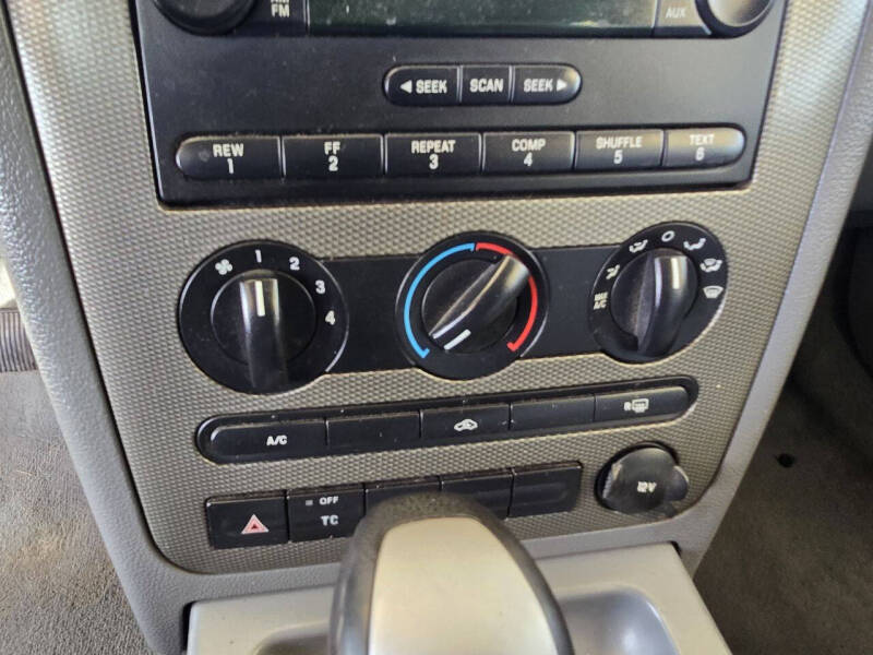 2005 Ford Freestyle SE