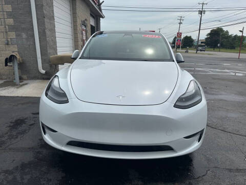 2023 Tesla Model Y Long Range