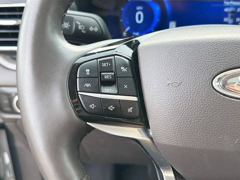 2023 Ford Explorer Platinum