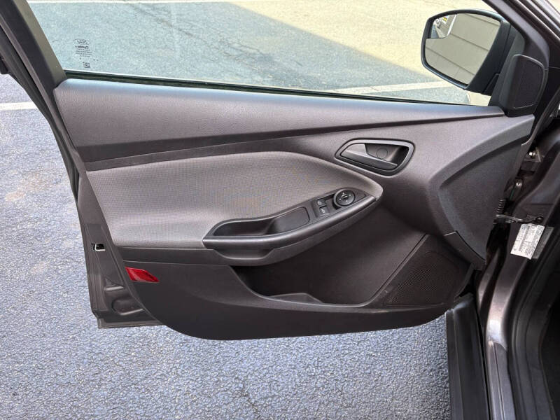 2014 Ford Focus S