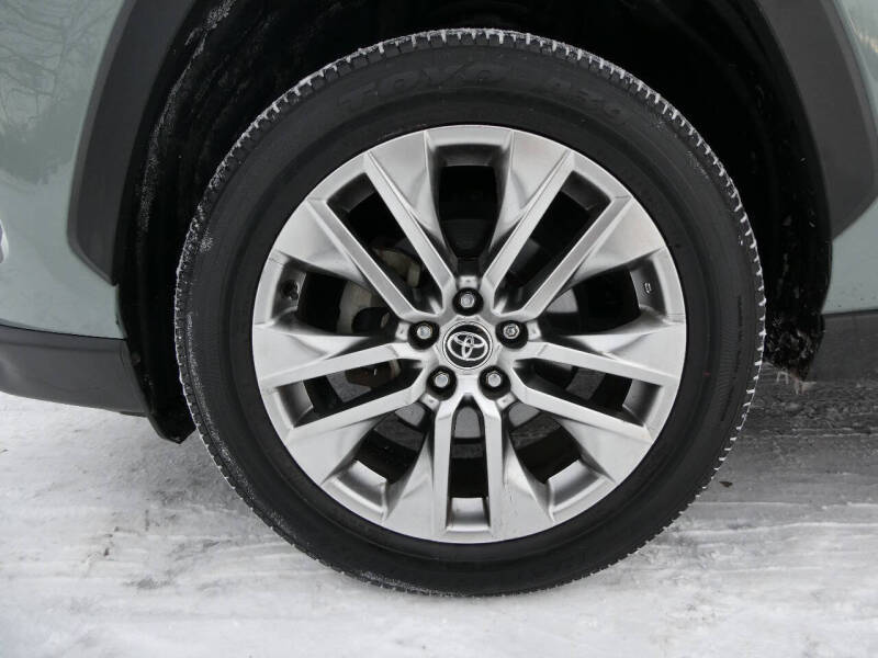 2020 Toyota RAV4 XLE Premium