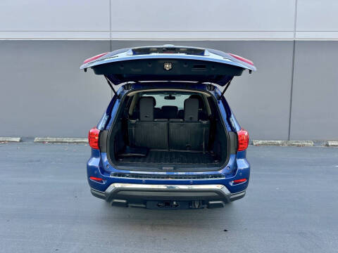 2019 Nissan Pathfinder SV