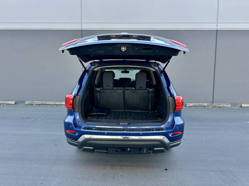 2019 Nissan Pathfinder SV