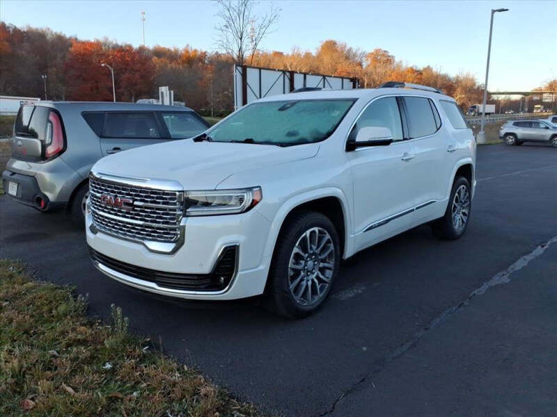 2021 GMC Acadia Denali's photo