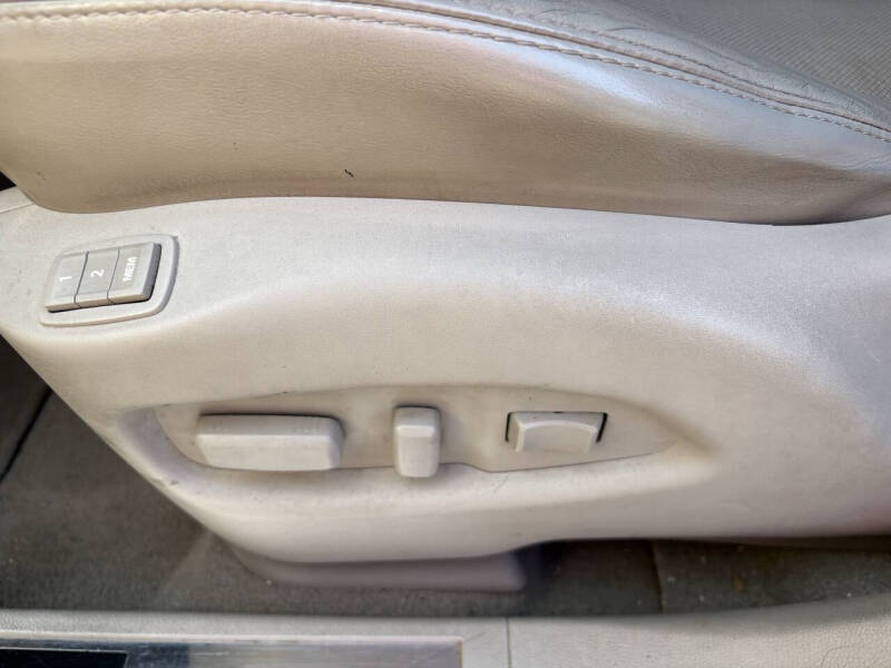 2011 Cadillac SRX Luxury Collection