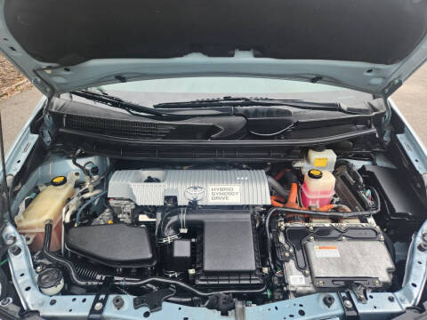 2012 Toyota Prius v Five