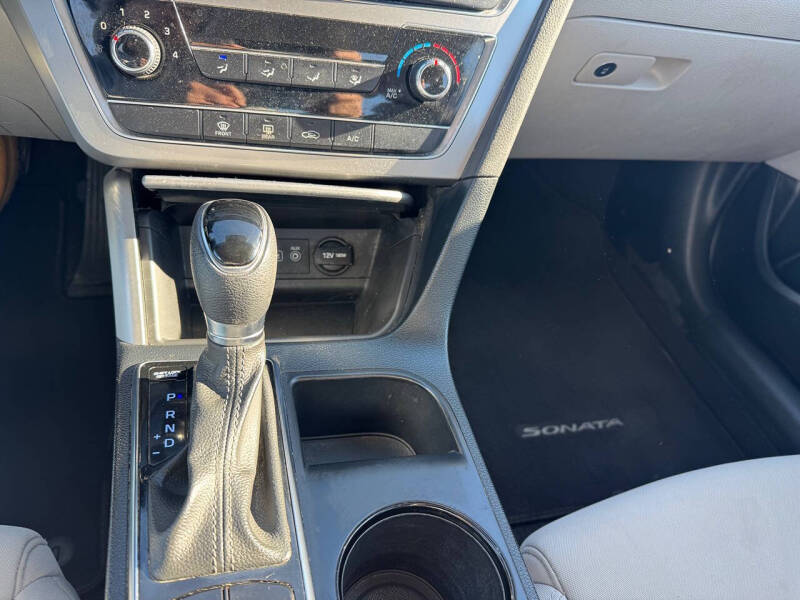 2017 Hyundai Sonata SE