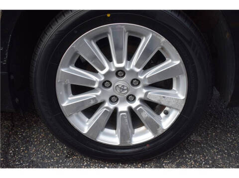 2011 Toyota Sienna LE 7-Passenger