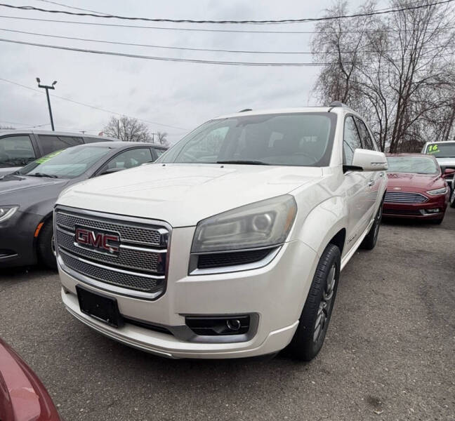 2014 GMC Acadia Denali's photo