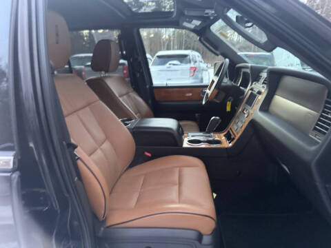 2011 Lincoln Navigator L