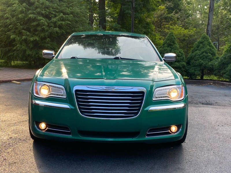 2012 Chrysler 300 Limited photo 4