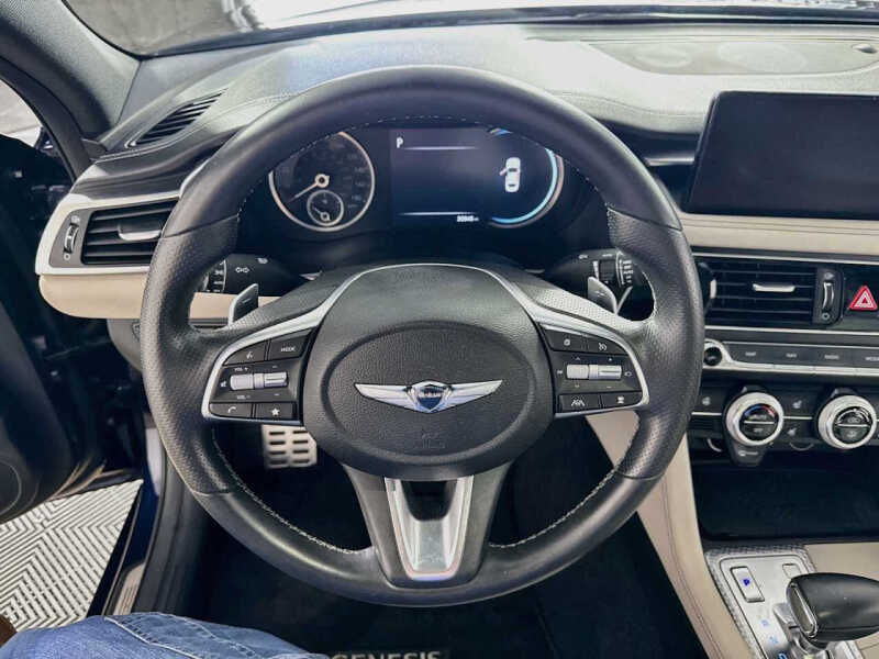2023 Genesis G70