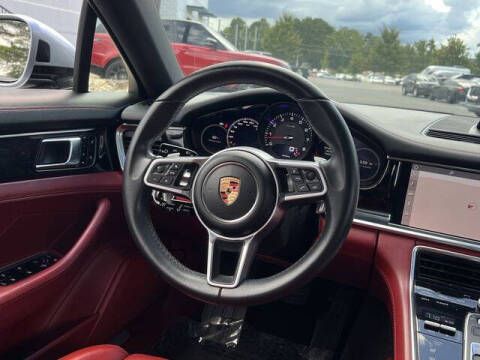 2017 Porsche Panamera