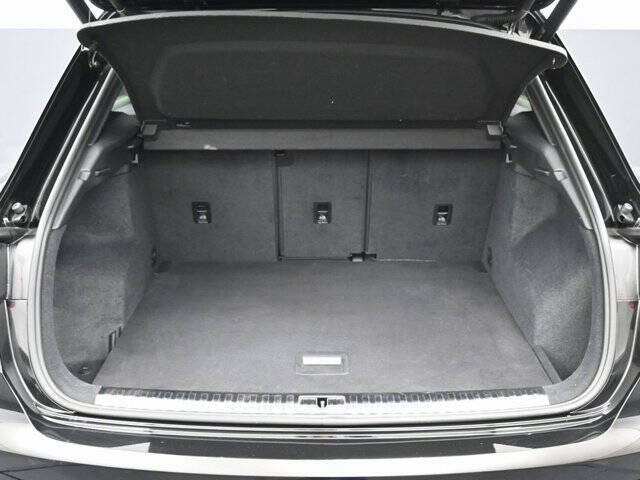 2022 Audi Q3 quattro S line Prem Plus 45 TFSI