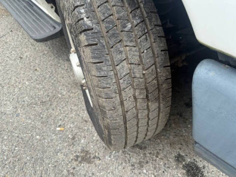 2011 Ford E-Series E-350 SD XL