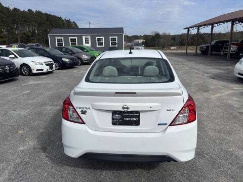 2016 Nissan Versa 1.6 S