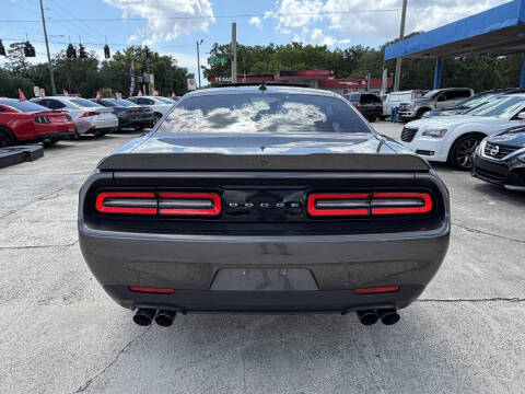 2015 Dodge Challenger R/T Plus