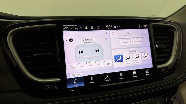 2022 Chrysler Pacifica Hybrid Touring L