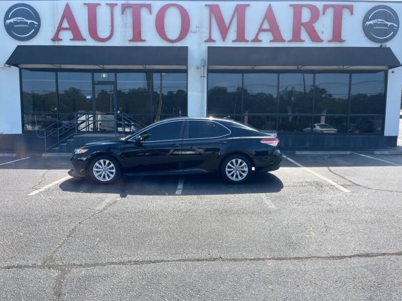 2020 Toyota Camry LE's photo