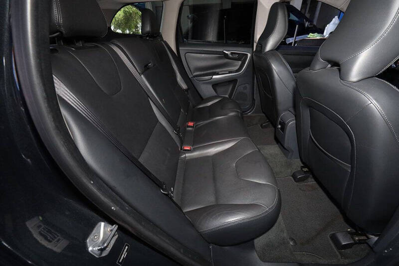 2016 Volvo XC60 T5 Drive-E Premier