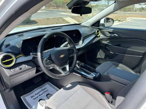 2024 Chevrolet Trax LT
