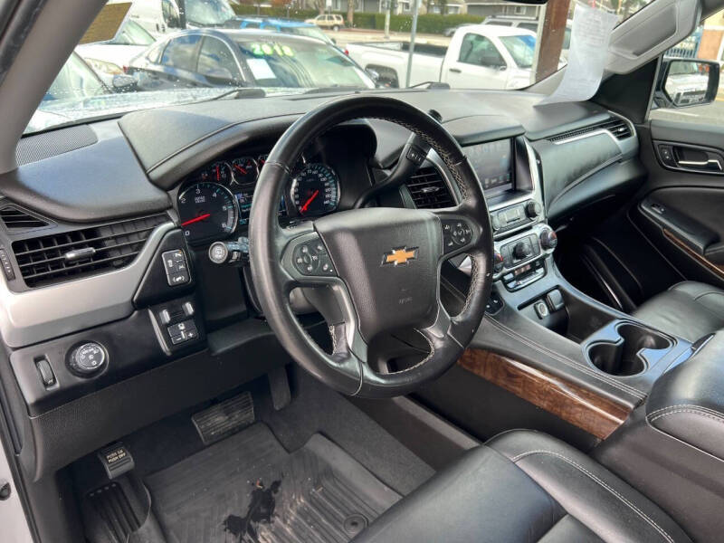 2019 Chevrolet Suburban LT