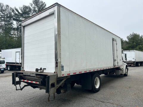 2018 Freightliner M2 106