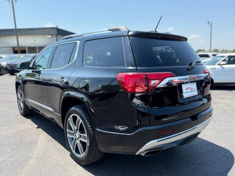 2017 GMC Acadia Denali