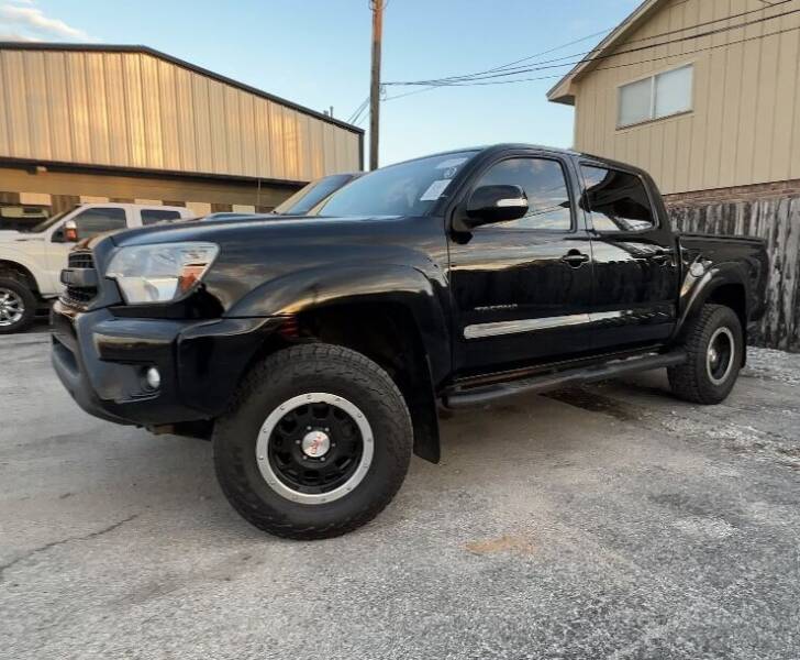 2015 Toyota Tacoma for sale at Triple C Auto Sales in Gainesville TX