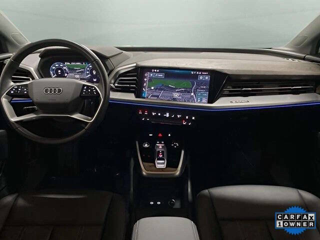 2024 Audi Q4 e-tron quattro Premium Plus 50