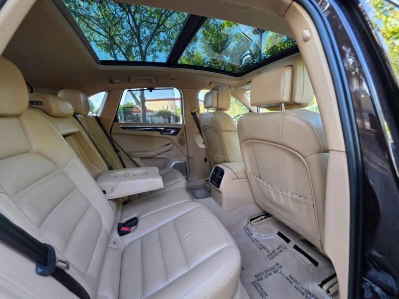 2015 Porsche Macan S